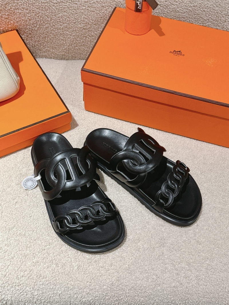 H**mes slippers